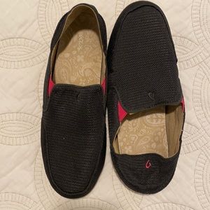 Olukai Slip-On in Charcoal Size 9.5
